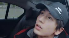 清纯校花挨脔日常h多人小珊